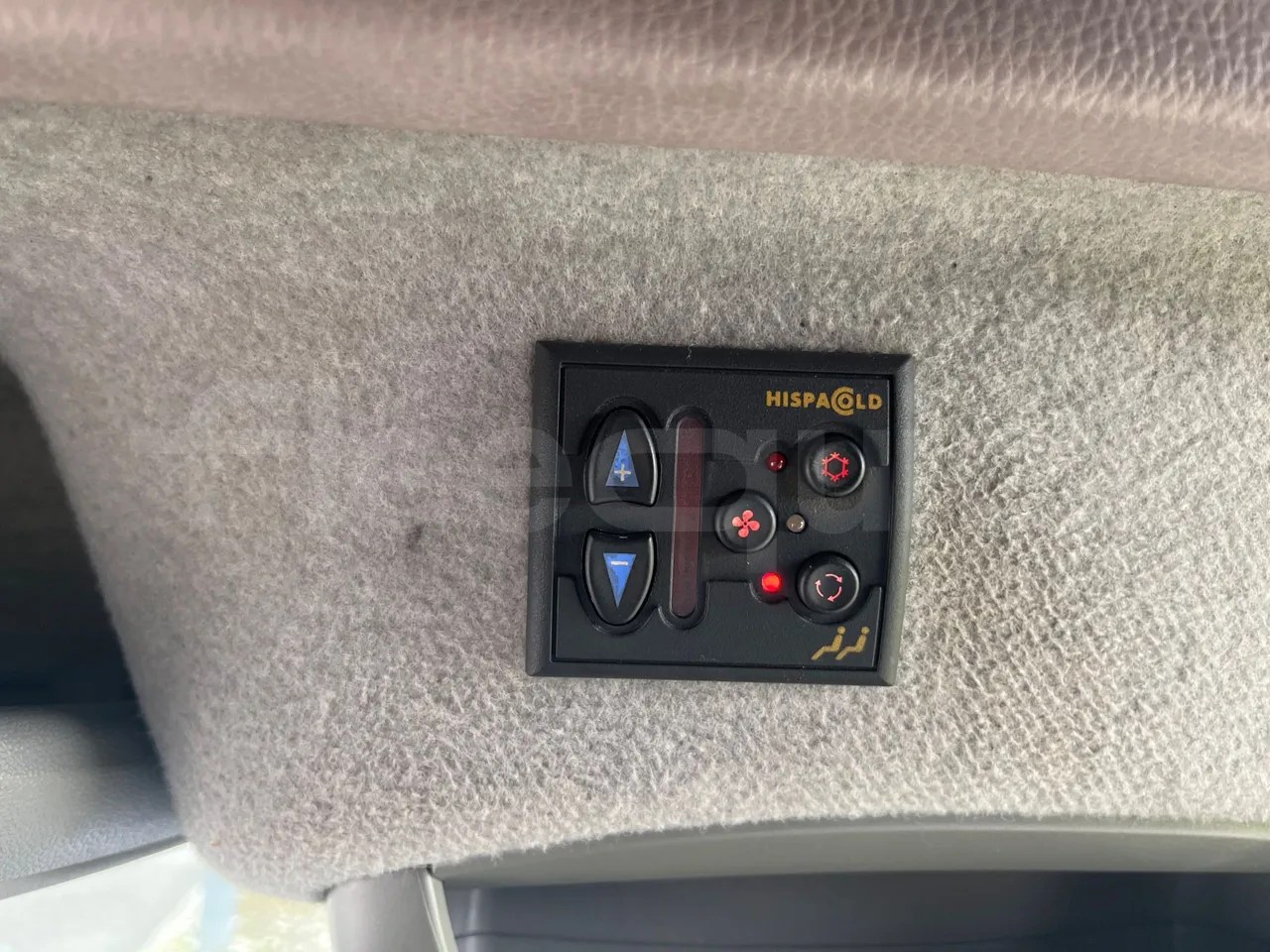 Mercedes-Benz 518 CDI 906 - Euro5 - 135kW - 7.770mt - command unit indicators