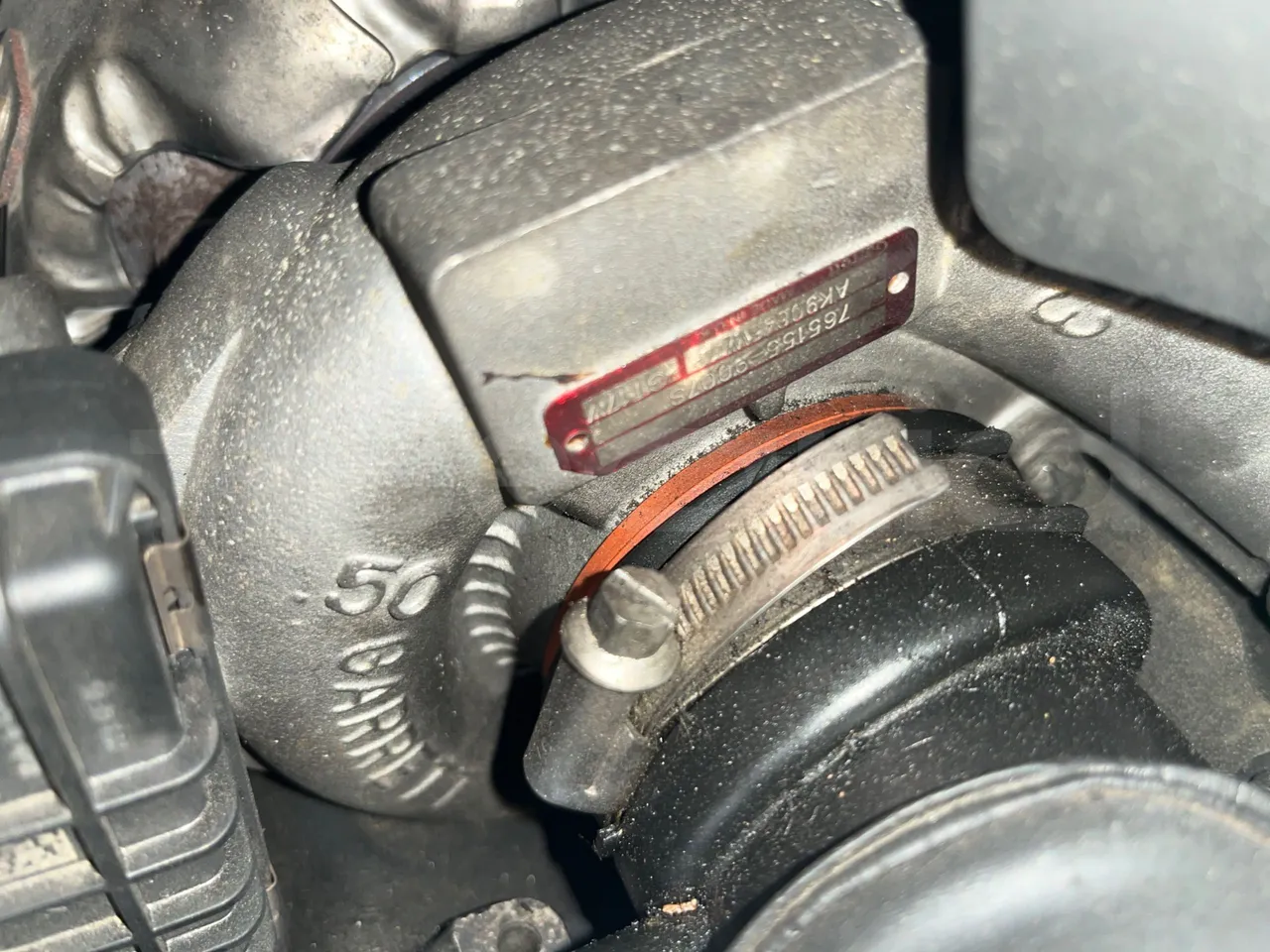 Mercedes-Benz 518 CDI 906 - Euro5 - 135kW - 7.770mt - engine plate photo