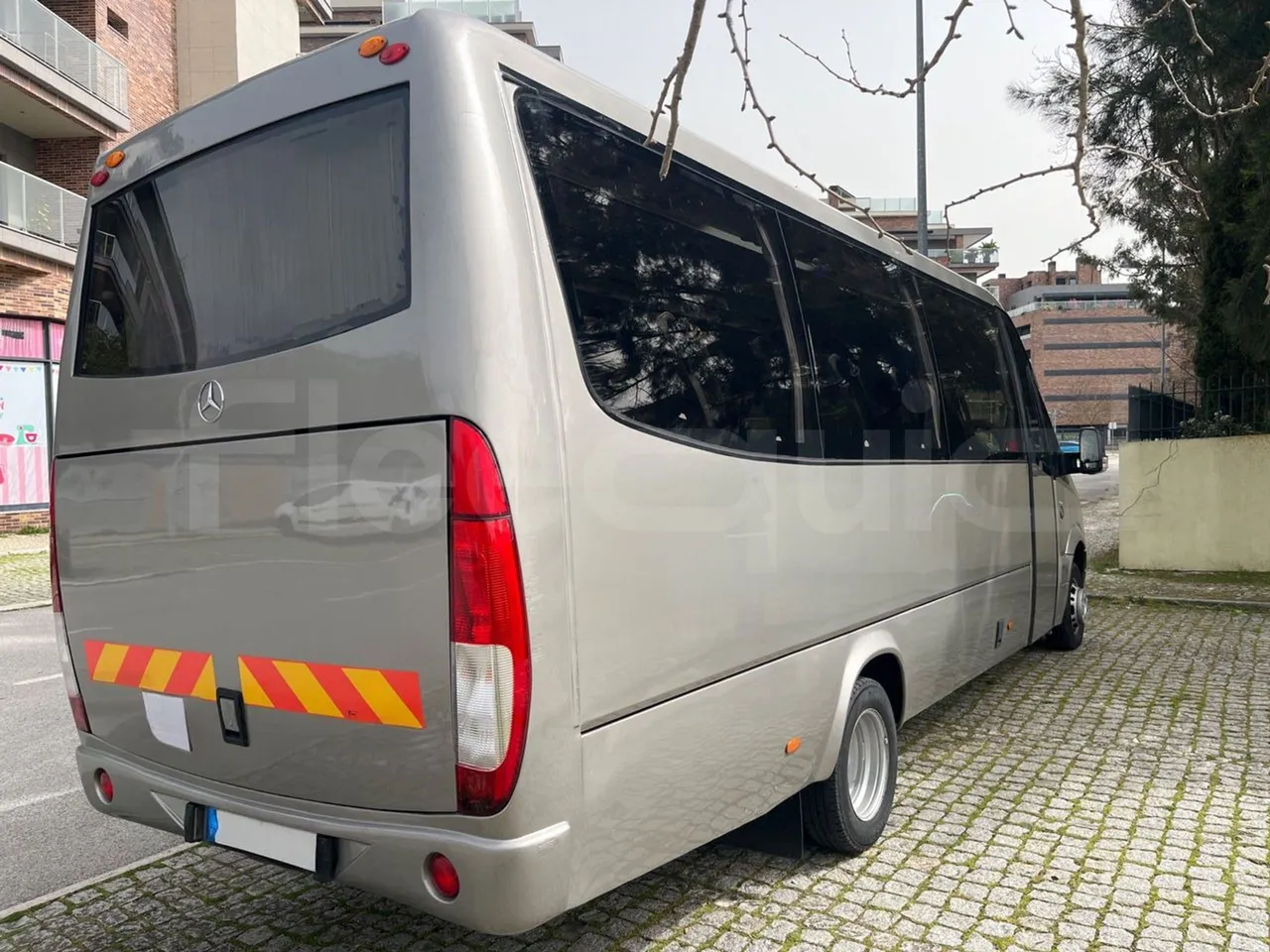 Mercedes-Benz 518 CDI 906 - Euro5 - 135kW - 7.770mt - 3/4 right rear doors closed