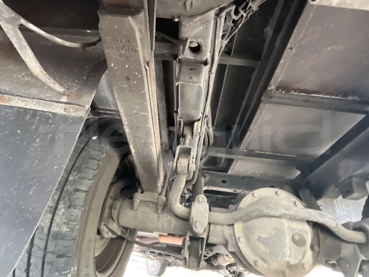 Mercedes-Benz 518 CDI 906 - Euro5 - 135kW - 7.770mt - axel 2 air springs 1 left