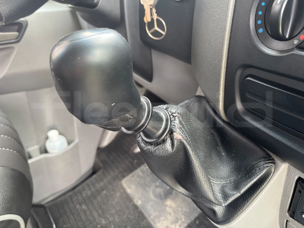 Mercedes-Benz 518 CDI 906 - Euro5 - 135kW - 7.770mt - onboard devices 1