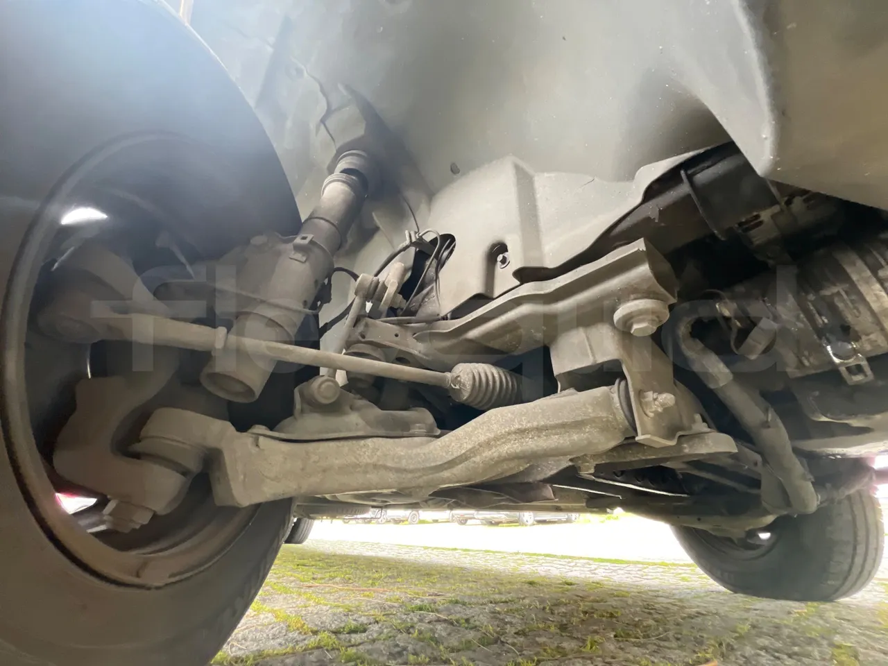 Mercedes-Benz 518 CDI 906 - Euro5 - 135kW - 7.770mt - front shock absorbers right