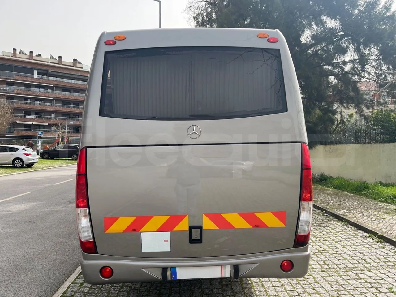 Mercedes-Benz 518 CDI 906 - Euro5 - 135kW - 7.770mt - rear hatch closed