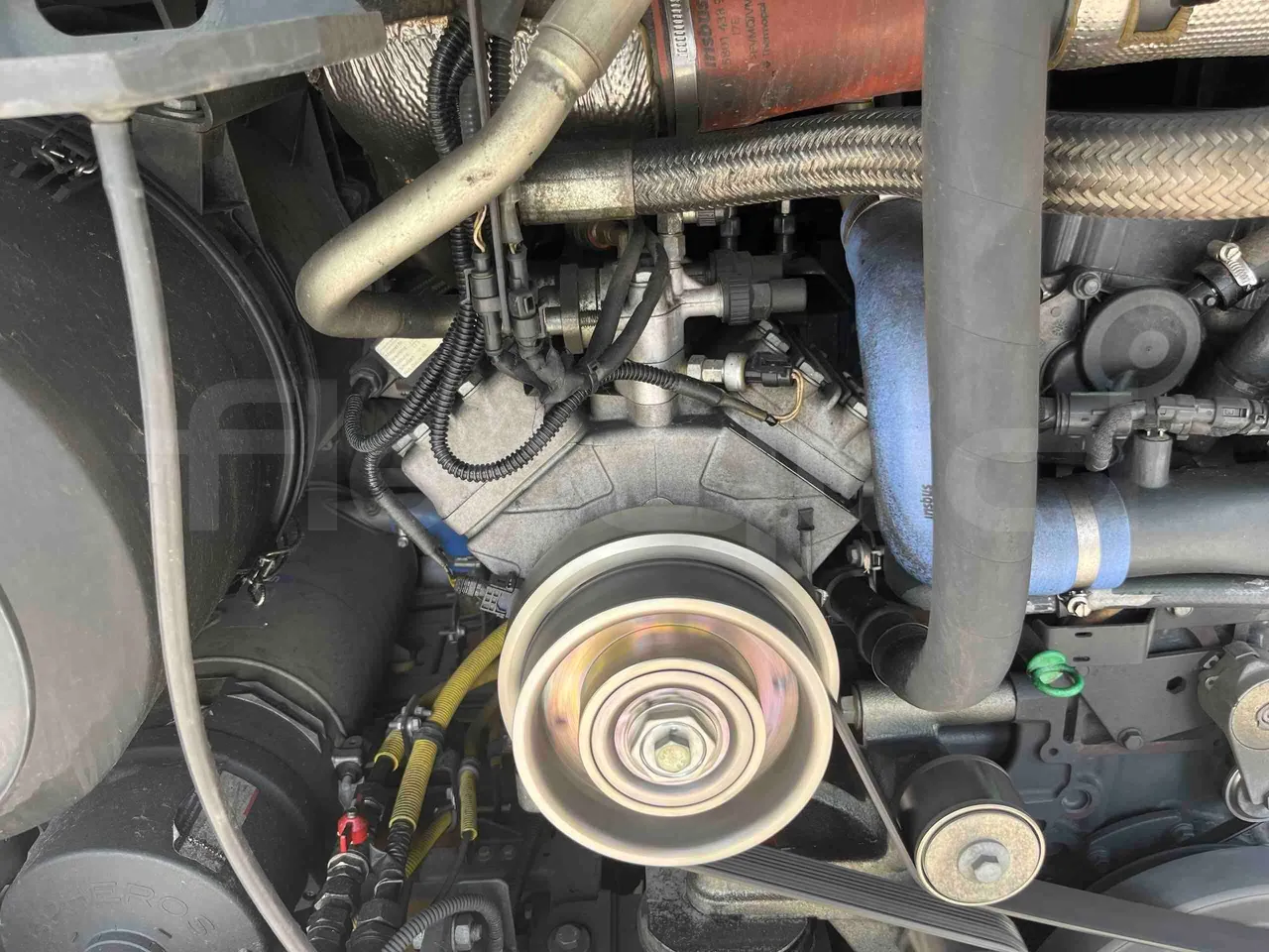 Iveco Magelys SFR2XX - EUR6 - 294kW - 12.265m - air conditioning compressor