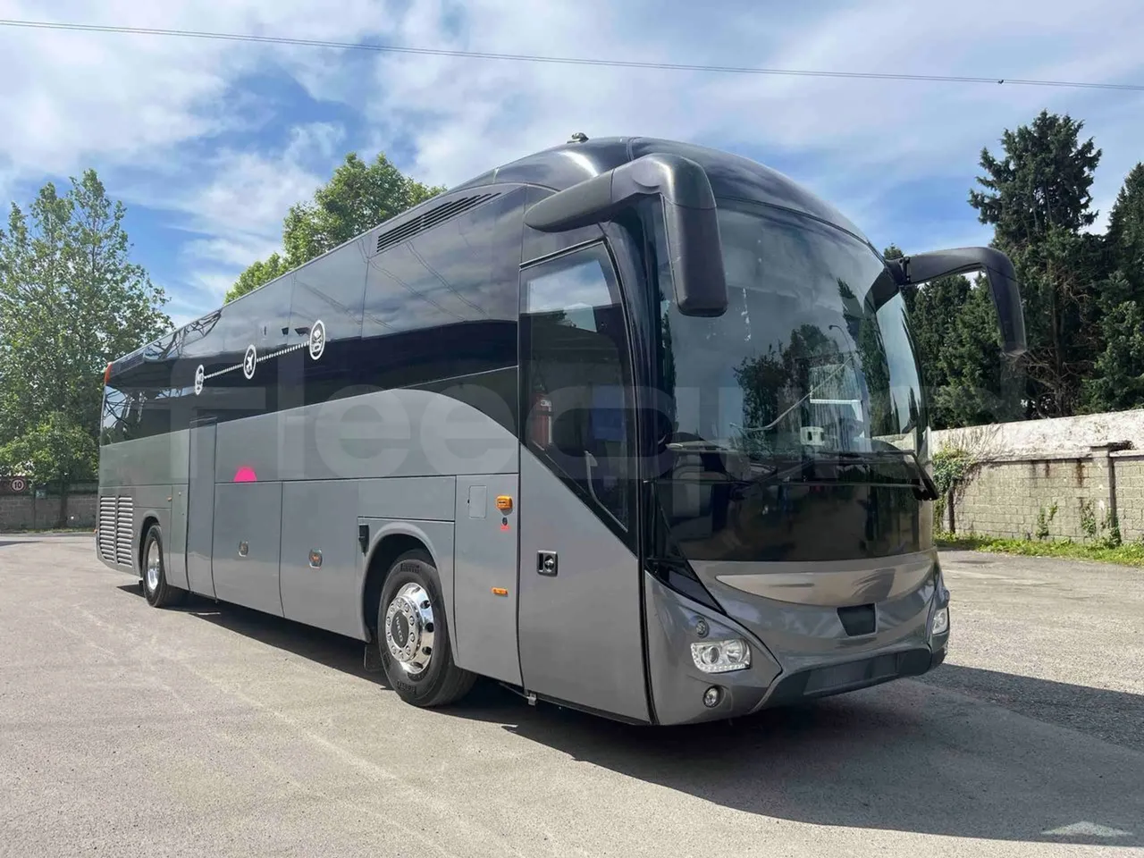 Iveco Magelys SFR2XX - EUR6 - 294kW - 12.265m - Base cover photo