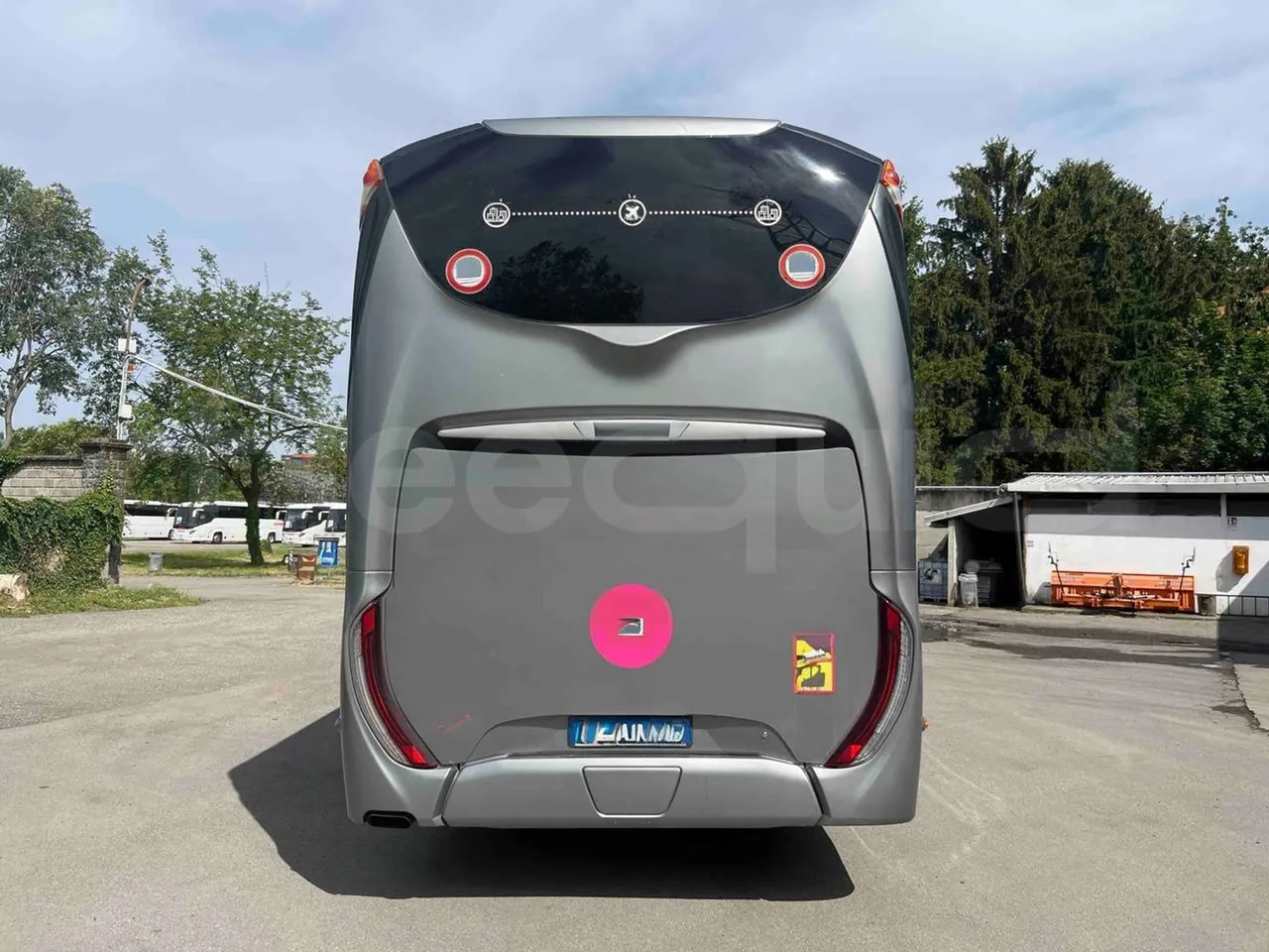 Iveco Magelys SFR2XX - EUR6 - 294kW - 12.265m - rear hatch closed