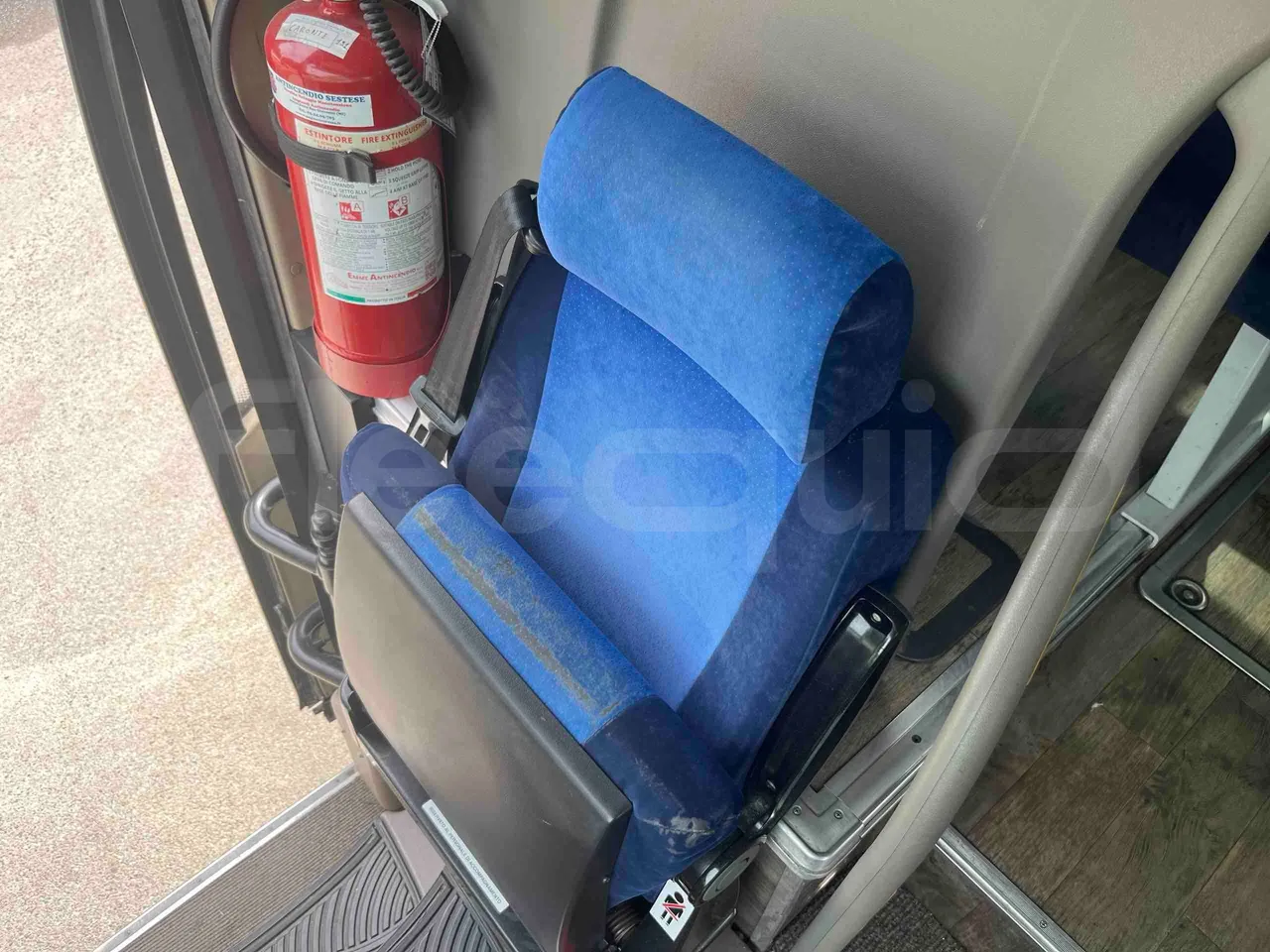 Iveco Magelys SFR2XX - EUR6 - 294kW - 12.265m - hostess seat photo