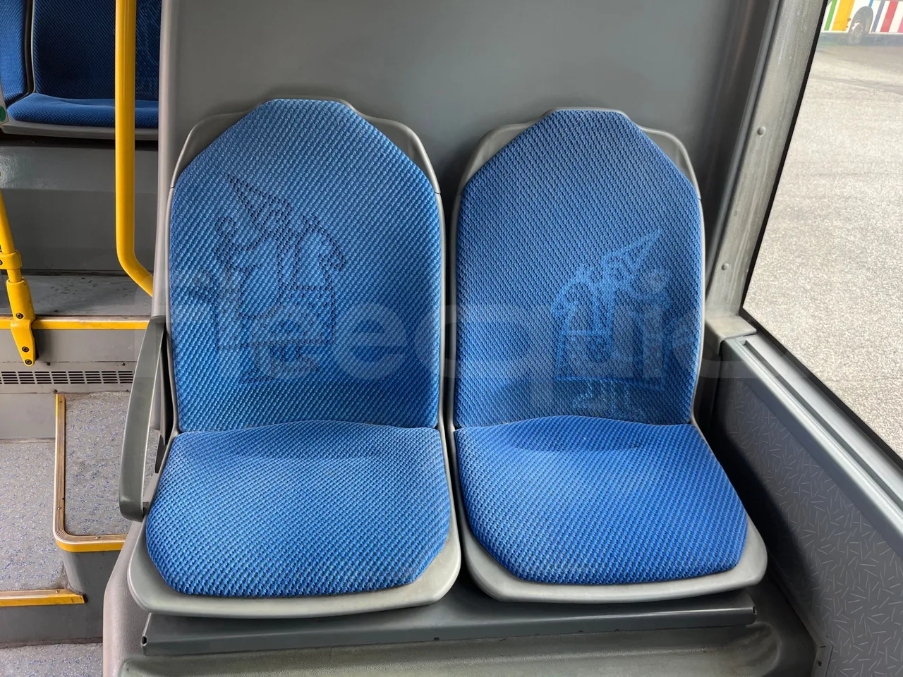 Mercedes-Benz Conecto 628B02 -EUR6 - 265kW -18m - single seat detail