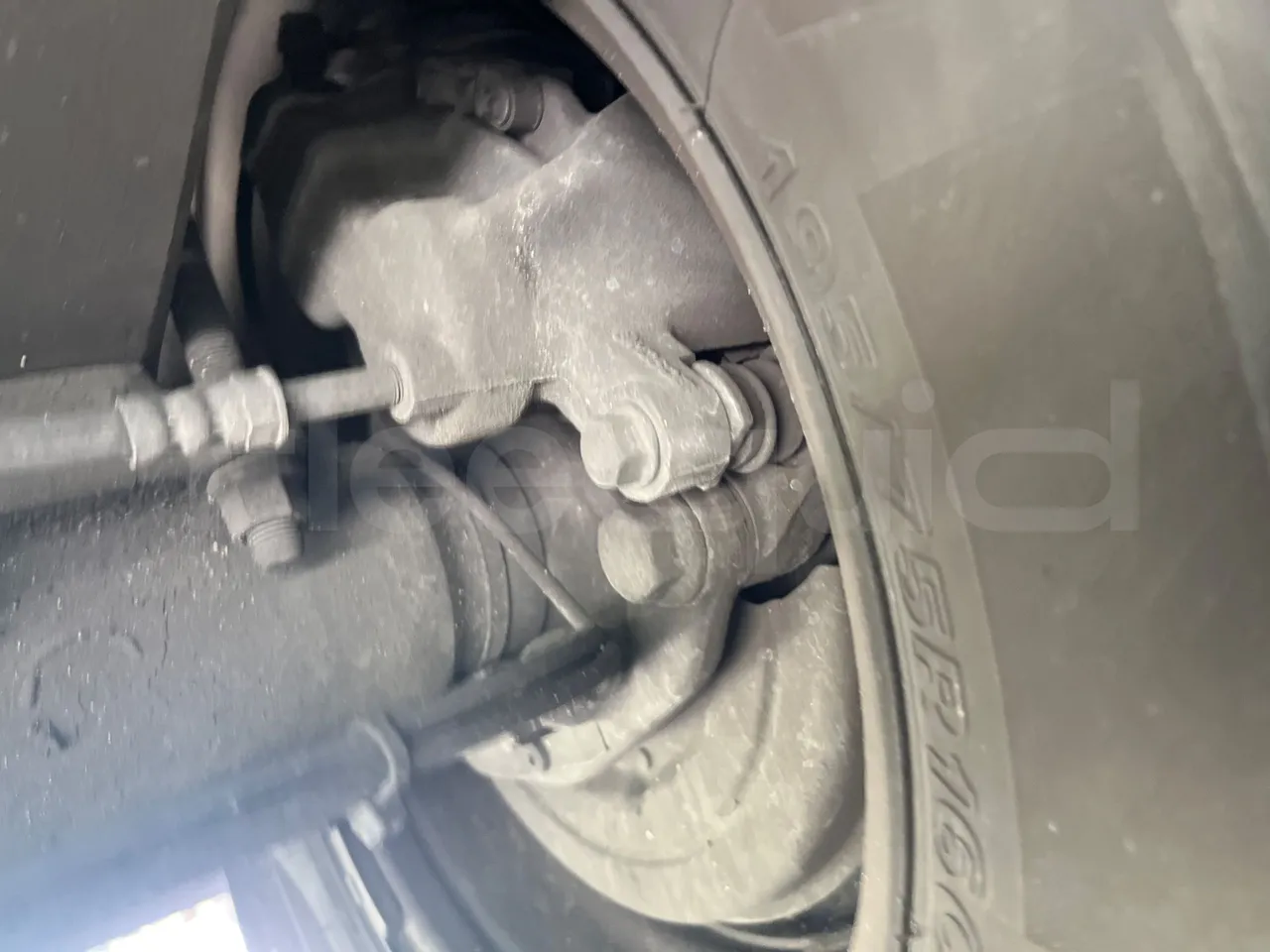 Mercedes-Benz 518 CDI 906 - Euro5 - 135kW - 7.770mt - axle 2 caliper brakes left