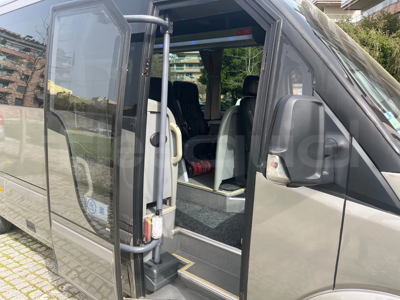 Mercedes-Benz 518 CDI 906 - Euro5 - 135kW - 7.770mt - door mechanism photo