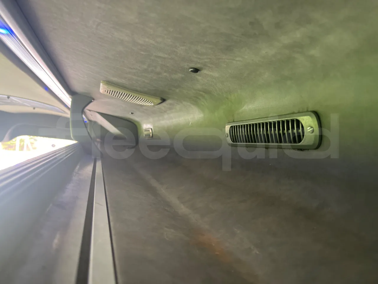 Mercedes-Benz 518 CDI 906 - Euro5 - 135kW - 7.770mt - roof hatch 2