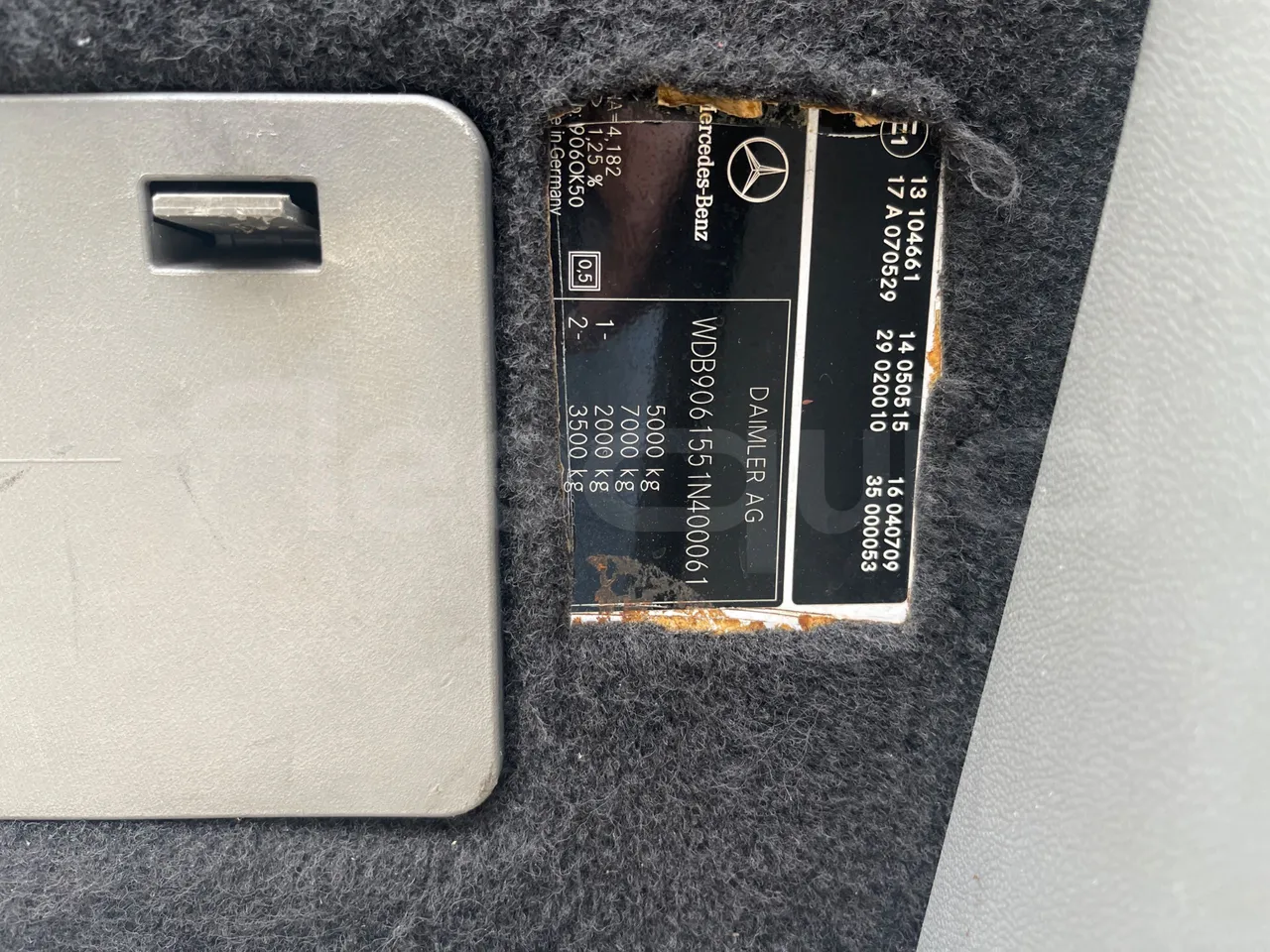 Mercedes-Benz 518 CDI 906 - Euro5 - 135kW - 7.770mt - vehicle plate photo