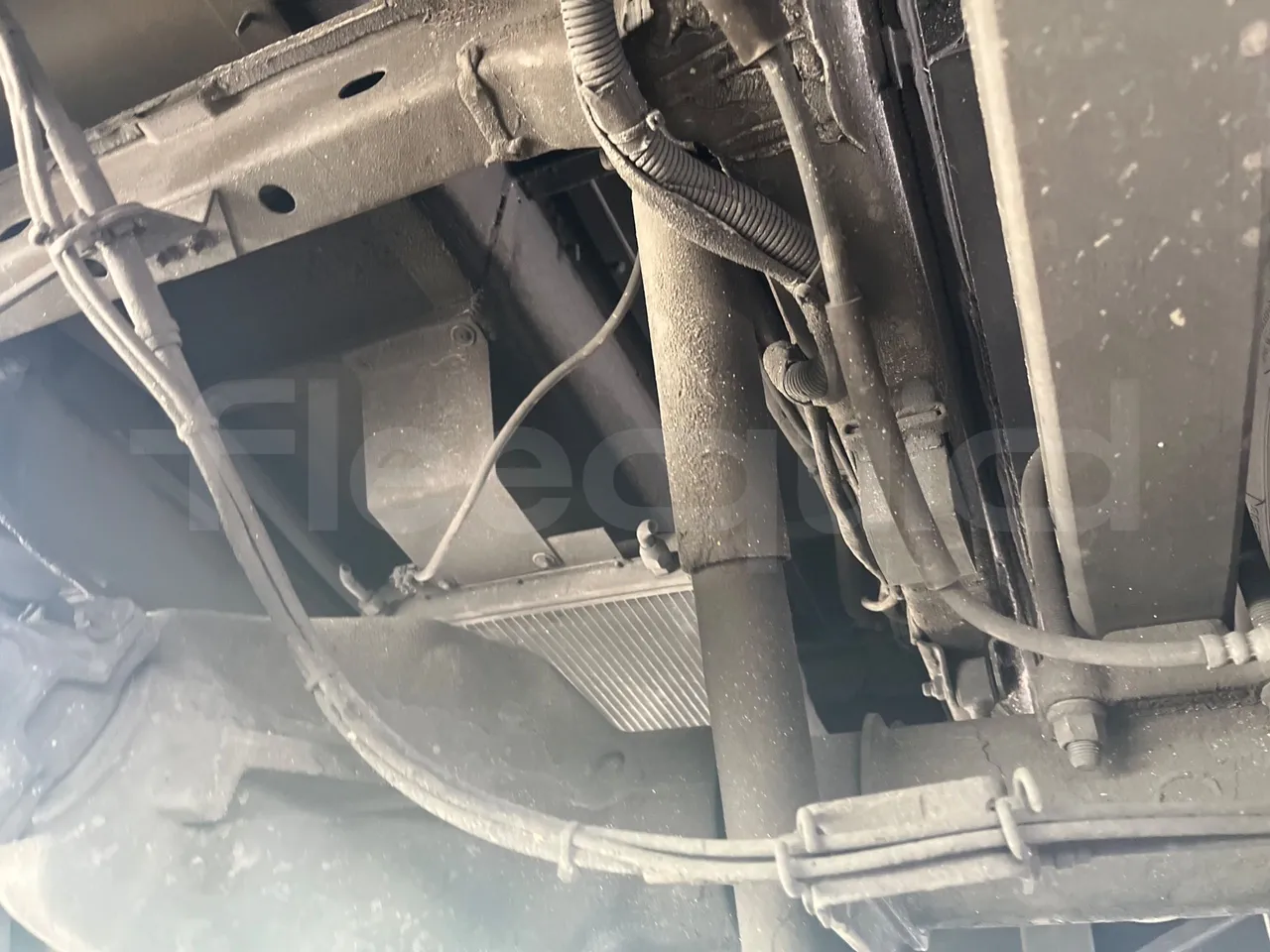 Mercedes-Benz 518 CDI 906 - Euro5 - 135kW - 7.770mt - axle 2 shock absorbers 1 left