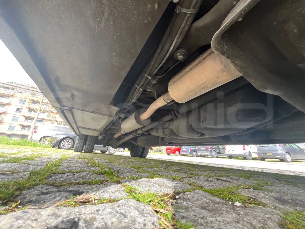 Mercedes-Benz 518 CDI 906 - Euro5 - 135kW - 7.770mt - central undercarriage photo