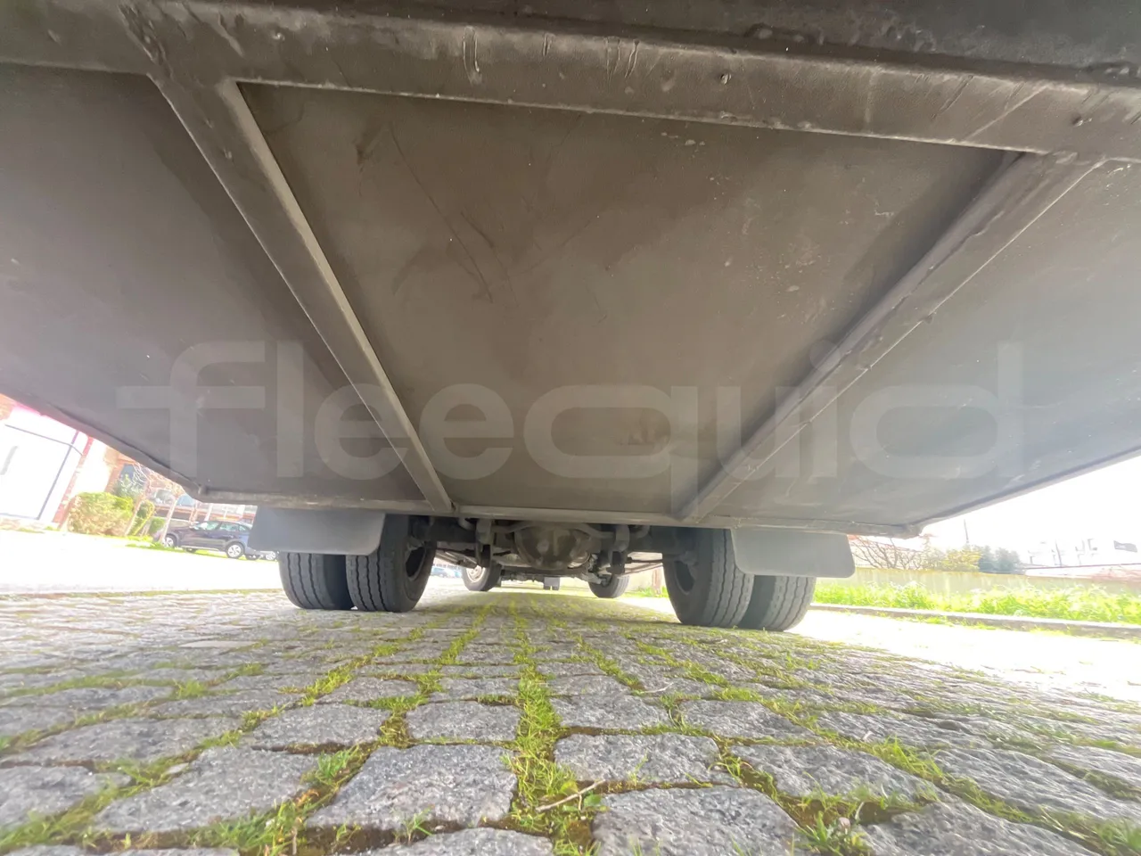 Mercedes-Benz 518 CDI 906 - Euro5 - 135kW - 7.770mt - front undercarriage from front