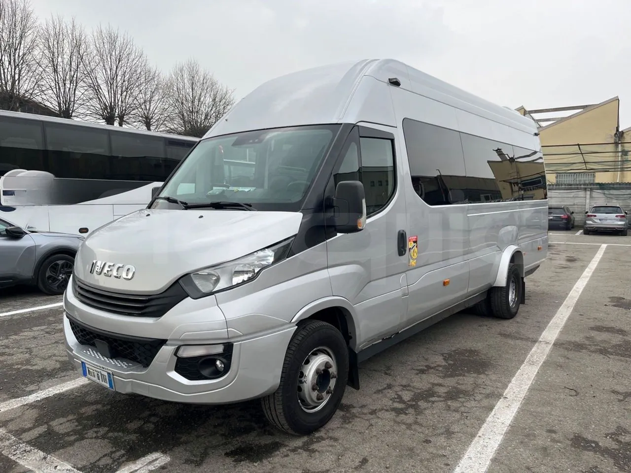 Iveco Daily A65C18 - Euro6 - 132kW - 7.498mt - 3/4 front left