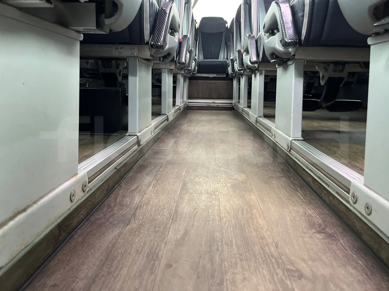 Iveco Daily A65C18 - Euro6 - 132kW - 7.498mt - seat brackets photo