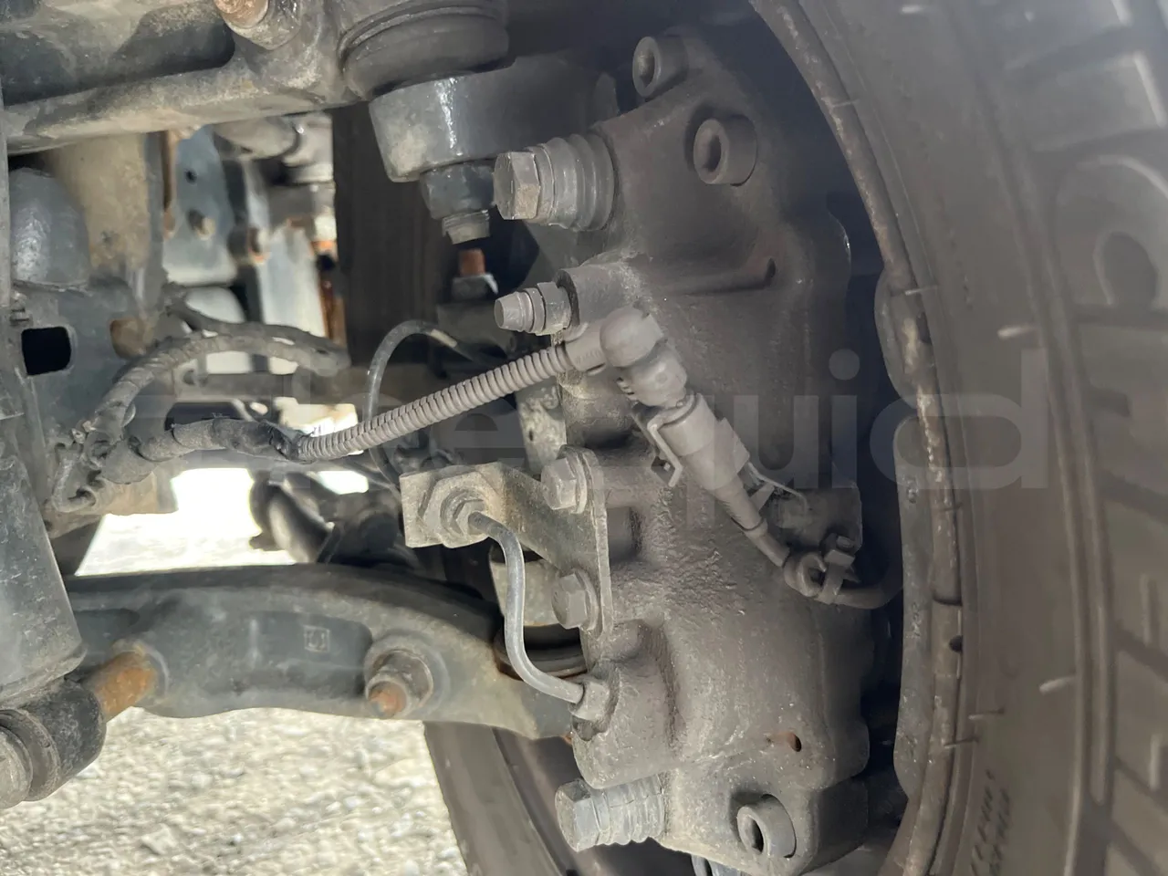 Iveco Daily A65C18 - Euro6 - 132kW - 7.498mt - front brake calipers right