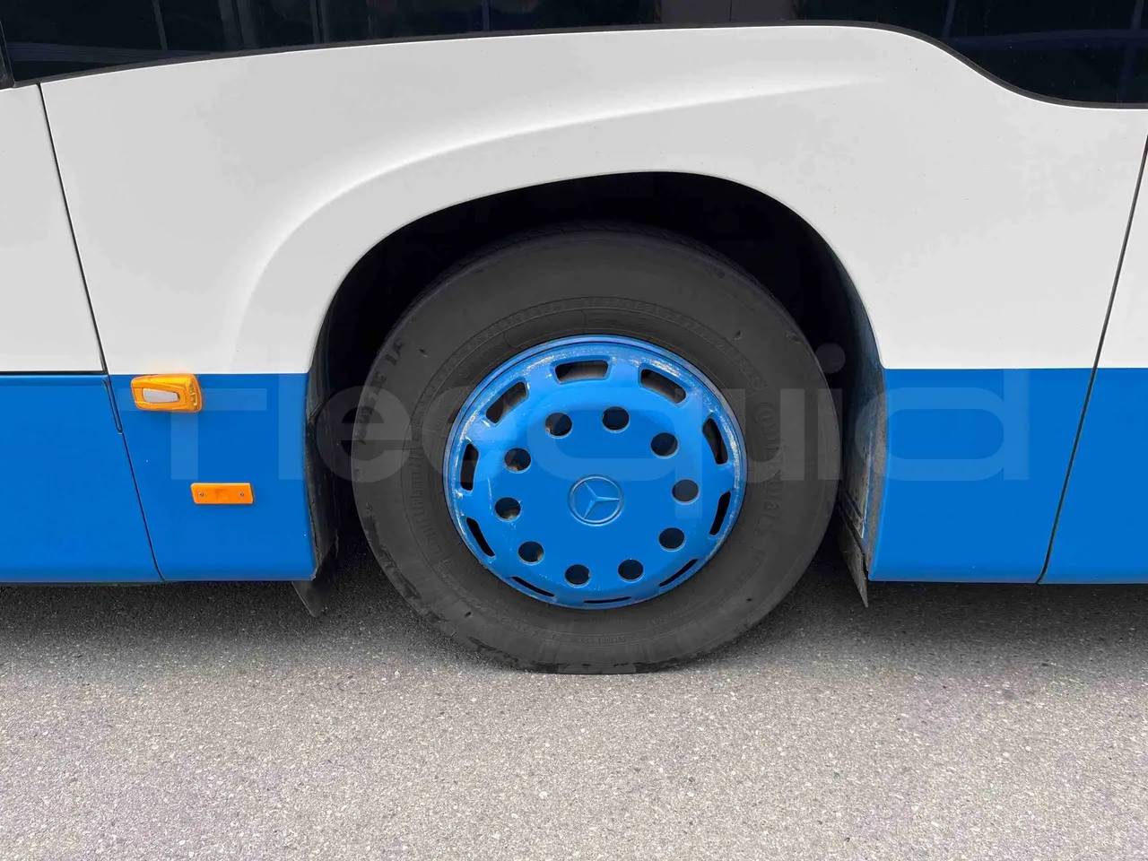 Mercedes-Benz Citaro 628 02 - EUR6 - 220kW - 12.170m - tread condition front tires left