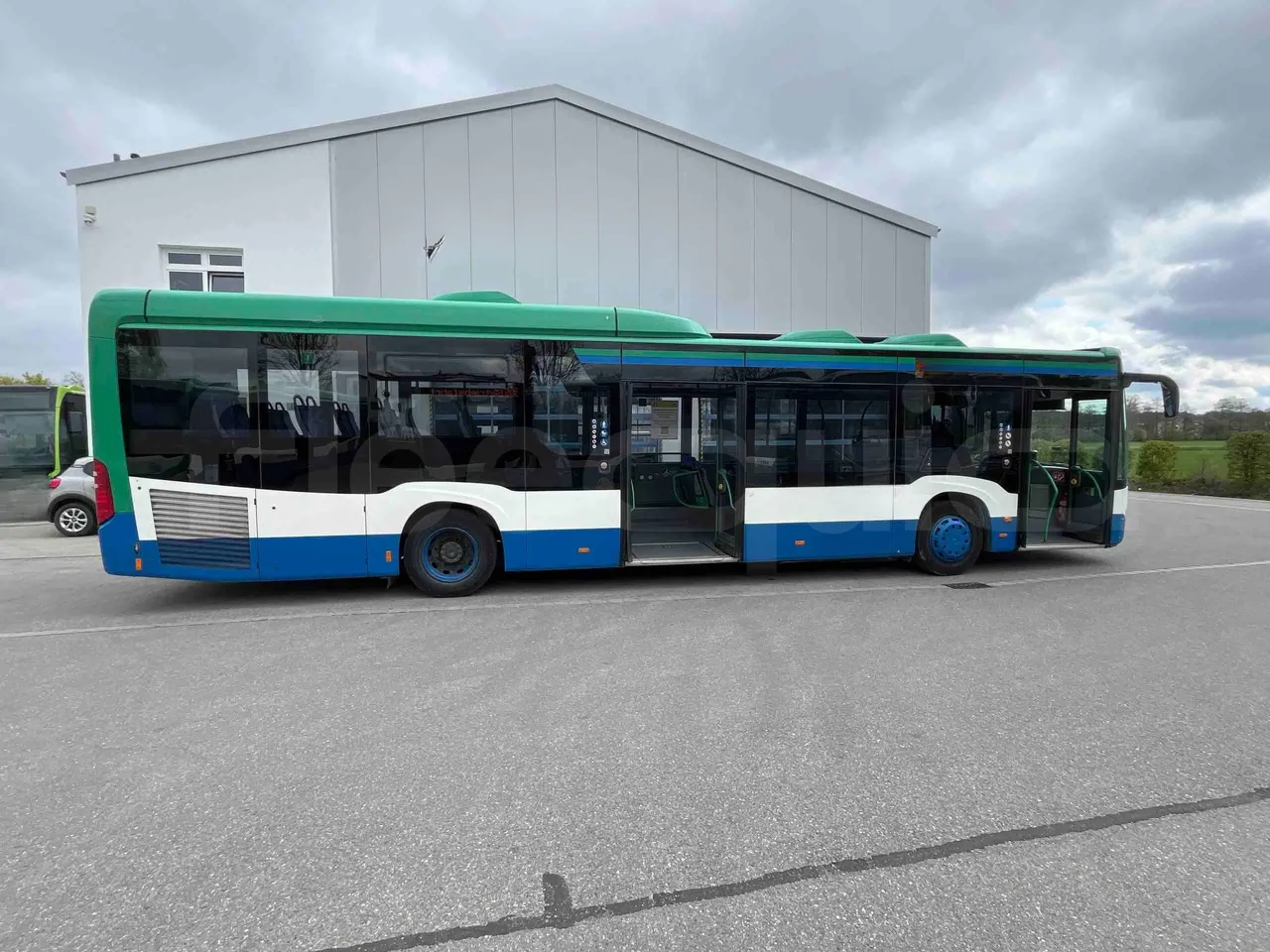 Mercedes-Benz Citaro 628 02 - EUR6 - 220kW - 12.170m - right side doors closed