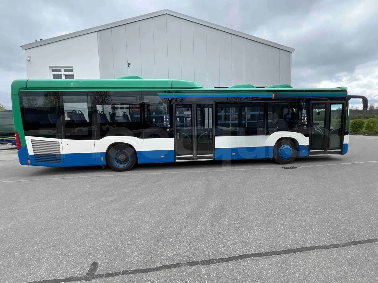 Mercedes-Benz Citaro 628 02 - EUR6 - 220kW - 12.170m - right side doors open