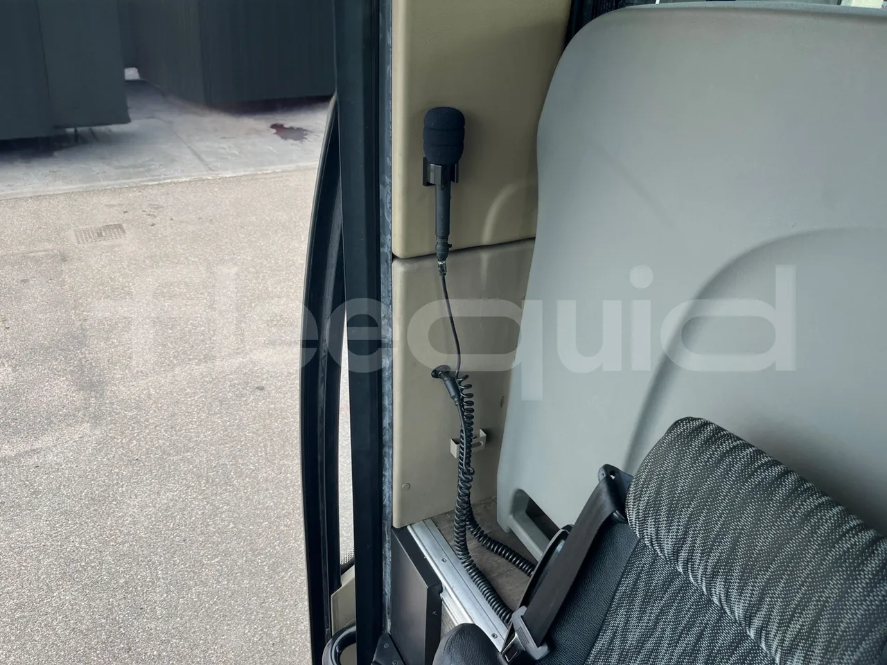 Iveco Magelys SFR2XX - Euro6 - 294kW - 12.830mt - hostes microphone accessories photo