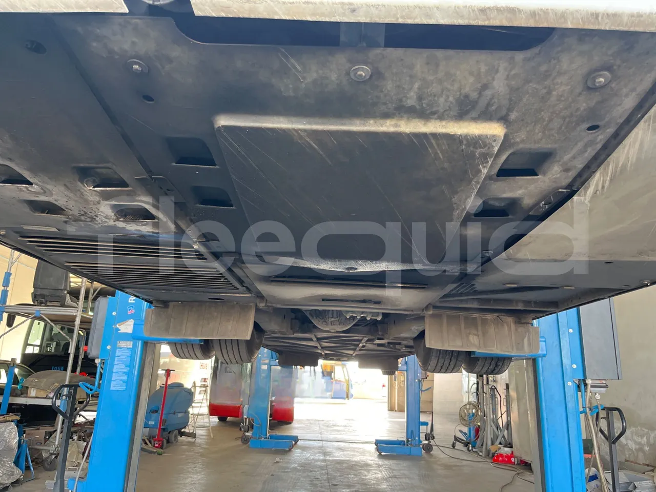 Iveco Magelys SFR2XX - Euro6 - 294kW - 12.830mt - bellows turntable (18m)