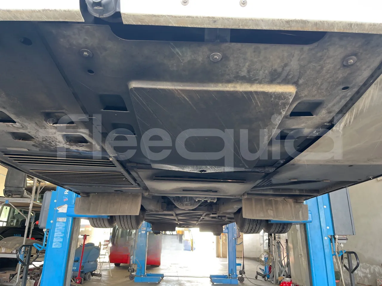 Iveco Magelys SFR2XX - Euro6 - 294kW - 12.830mt - engine without protection