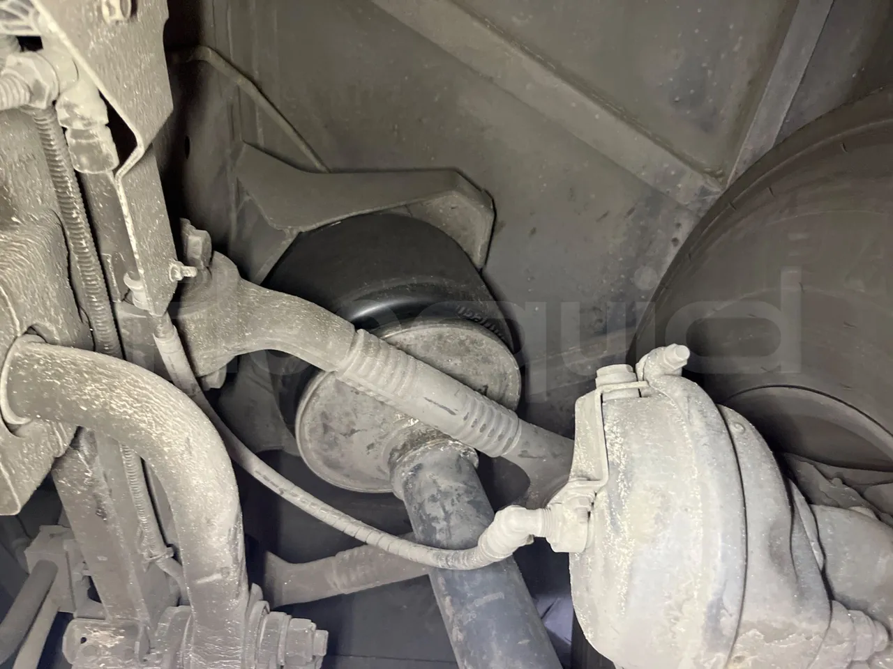 Iveco Magelys SFR2XX - Euro6 - 294kW - 12.830mt - front air springs left