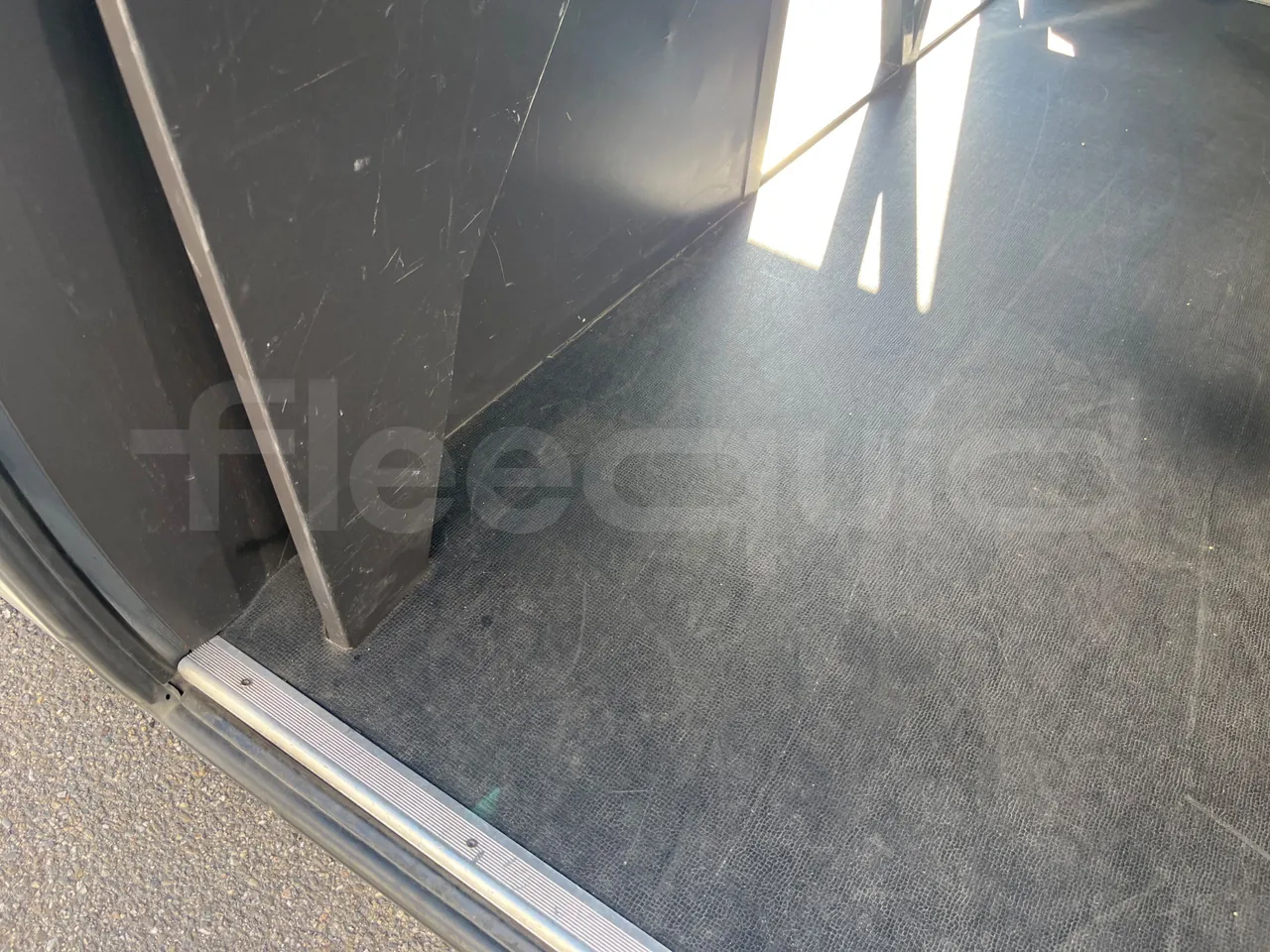 Iveco Magelys SFR2XX - Euro6 - 294kW - 12.830mt - under carpet photo