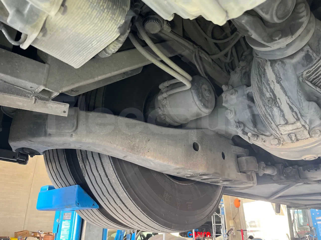 Iveco Magelys SFR2XX - Euro6 - 294kW - 12.830mt - axle 3 left side