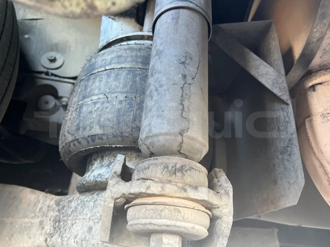 Irizar Scania Century K124EB 12.3 - EUR2 - 309kW - 12m - axel 2 air springs 1 right