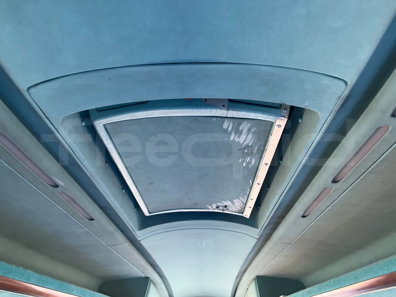 Irizar Scania Century K124EB 12.3 - EUR2 - 309kW - 12m - roof hatch 1