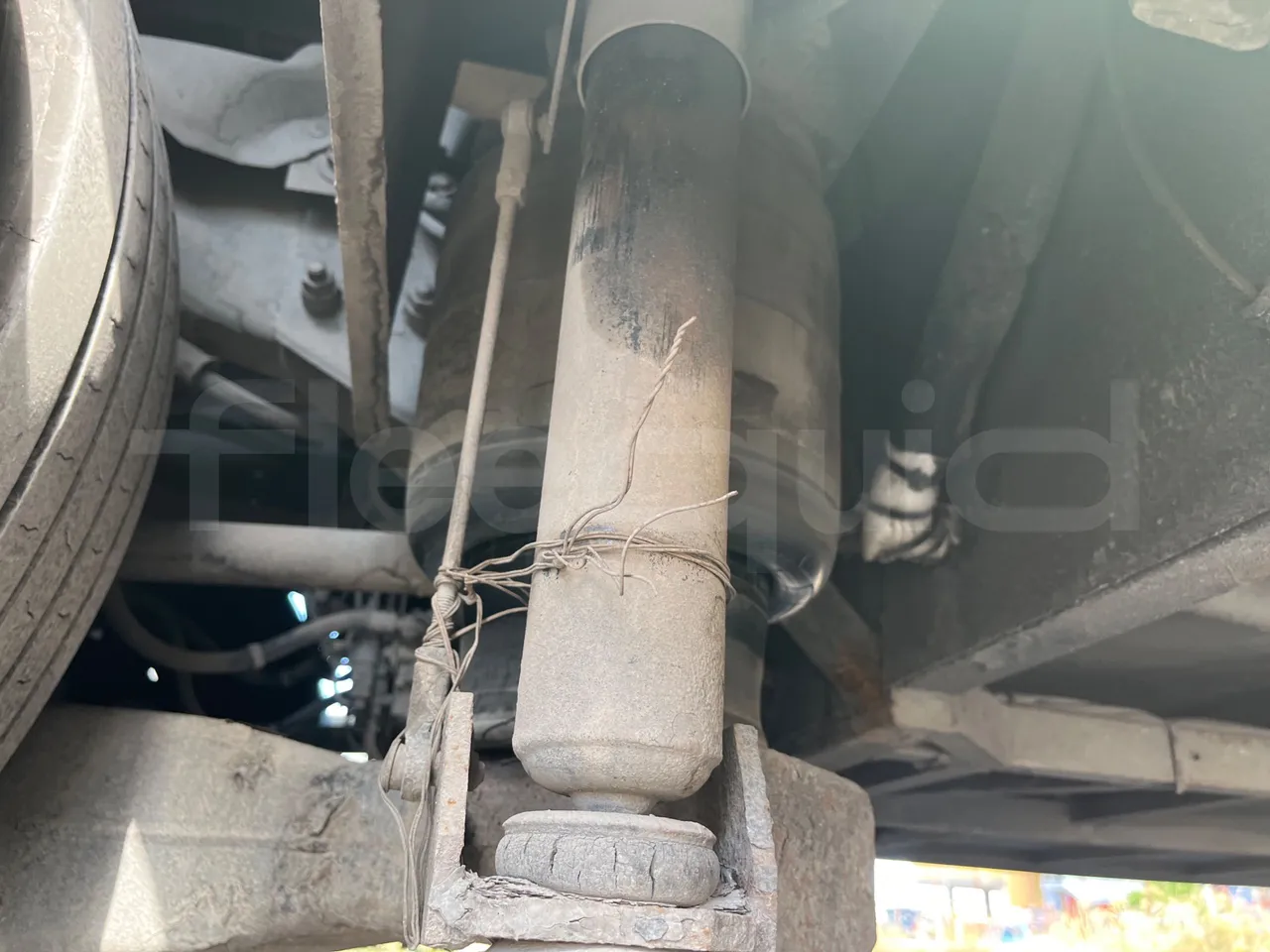 Irizar Scania Century K124EB 12.3 - EUR2 - 309kW - 12m - axle 2 shock absorbers 1 left