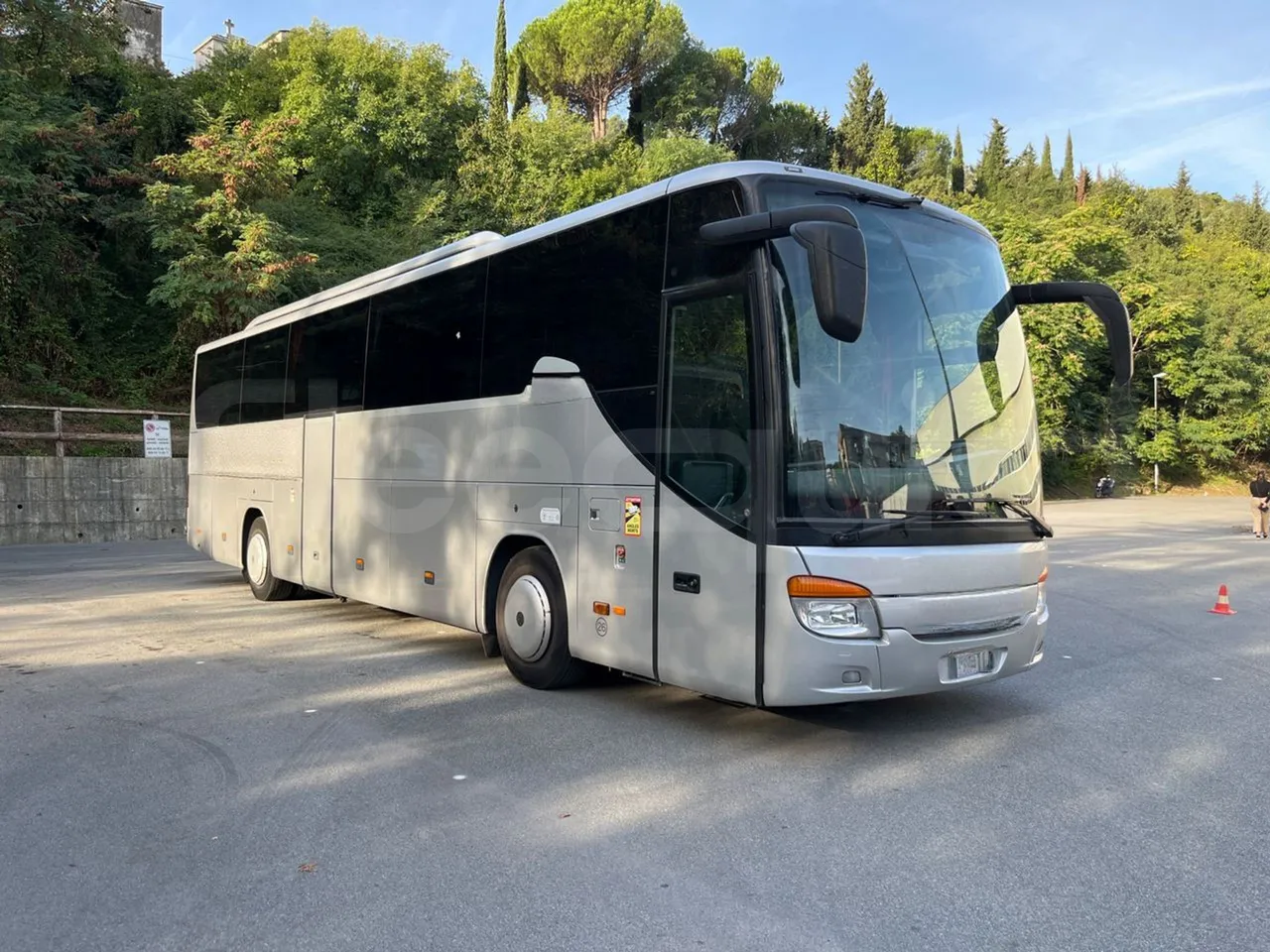Setra S415 HD - EUR5 - 315kW - 12.2m - Base cover photo
