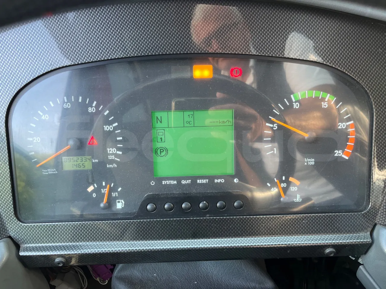 Setra S415 HD - EUR5 - 315kW - 12.2m - dashboard lights on