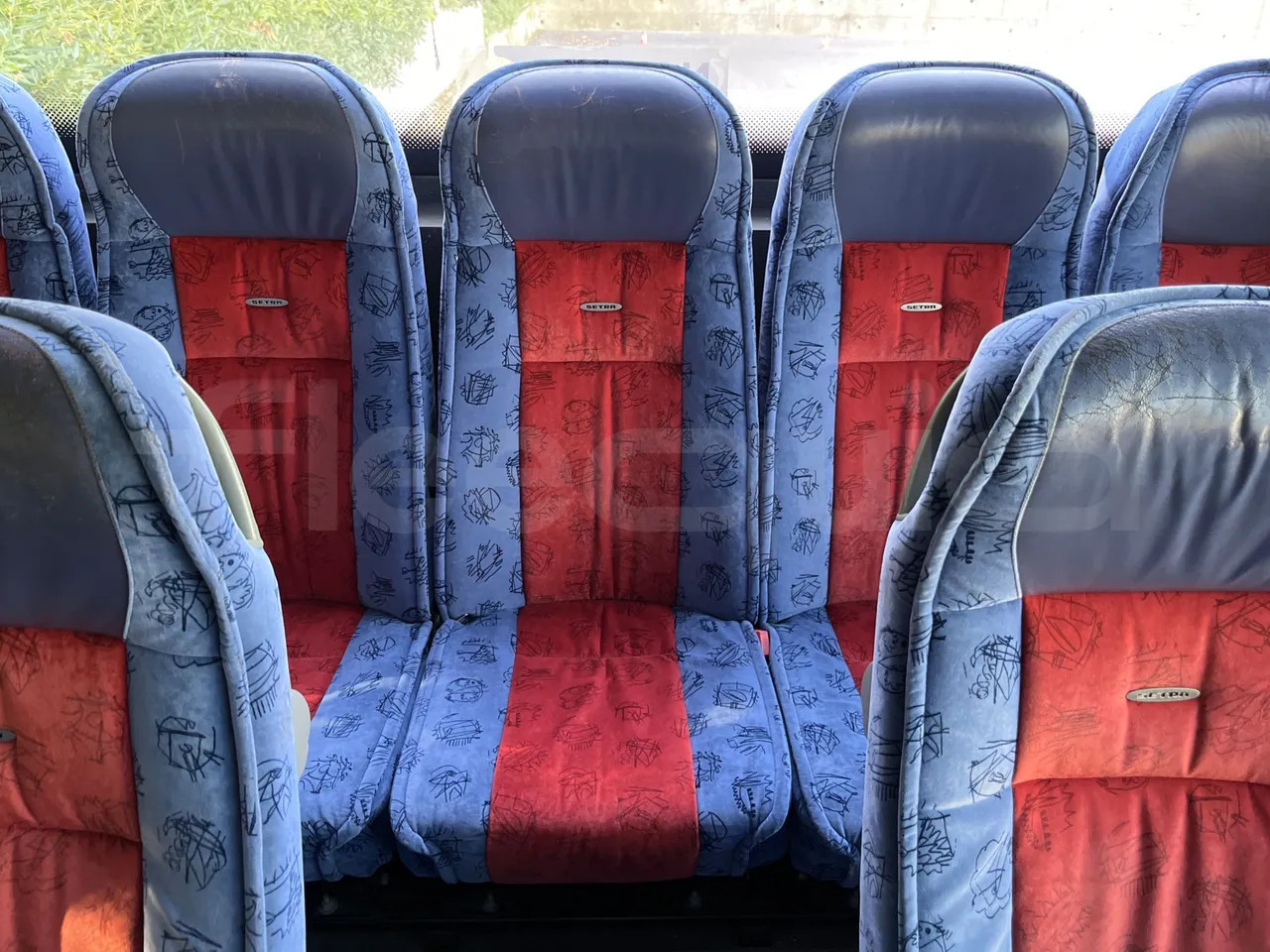 Setra S415 HD - EUR5 - 315kW - 12.2m - single seat detail