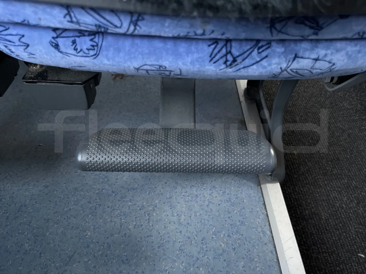 Setra S415 HD - EUR5 - 315kW - 12.2m - footrest detail photo