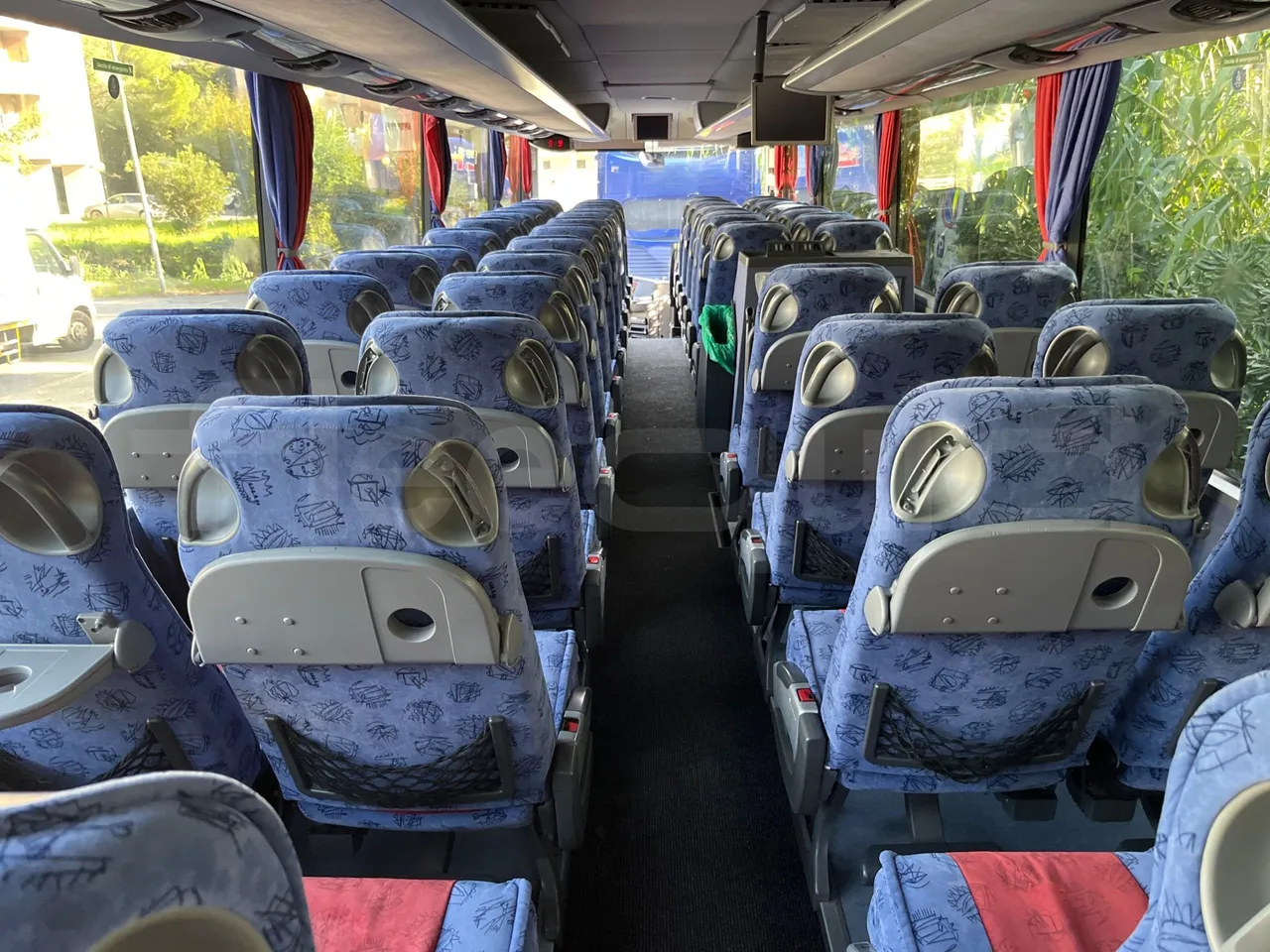 Setra S415 HD - EUR5 - 315kW - 12.2m - forward view all seats last row height