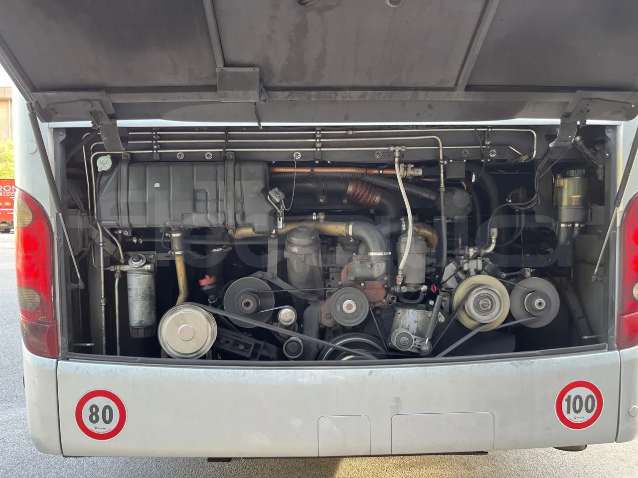 Setra S415 HD - EUR5 - 315kW - 12.2m - rear hatch open
