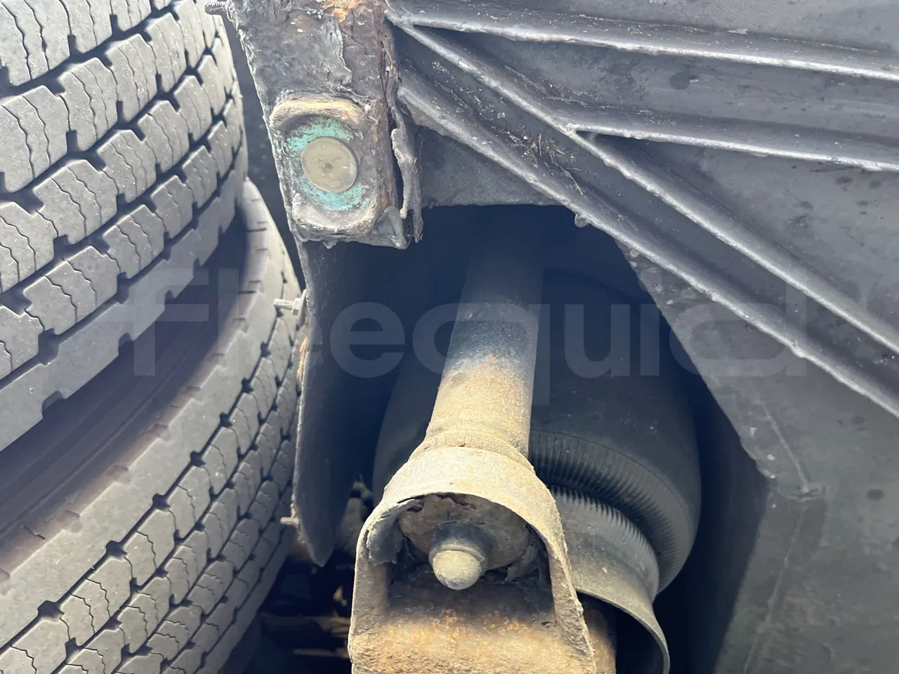 Setra S415 HD - EUR5 - 315kW - 12.2m - axle 2 shock absorbers 2 left