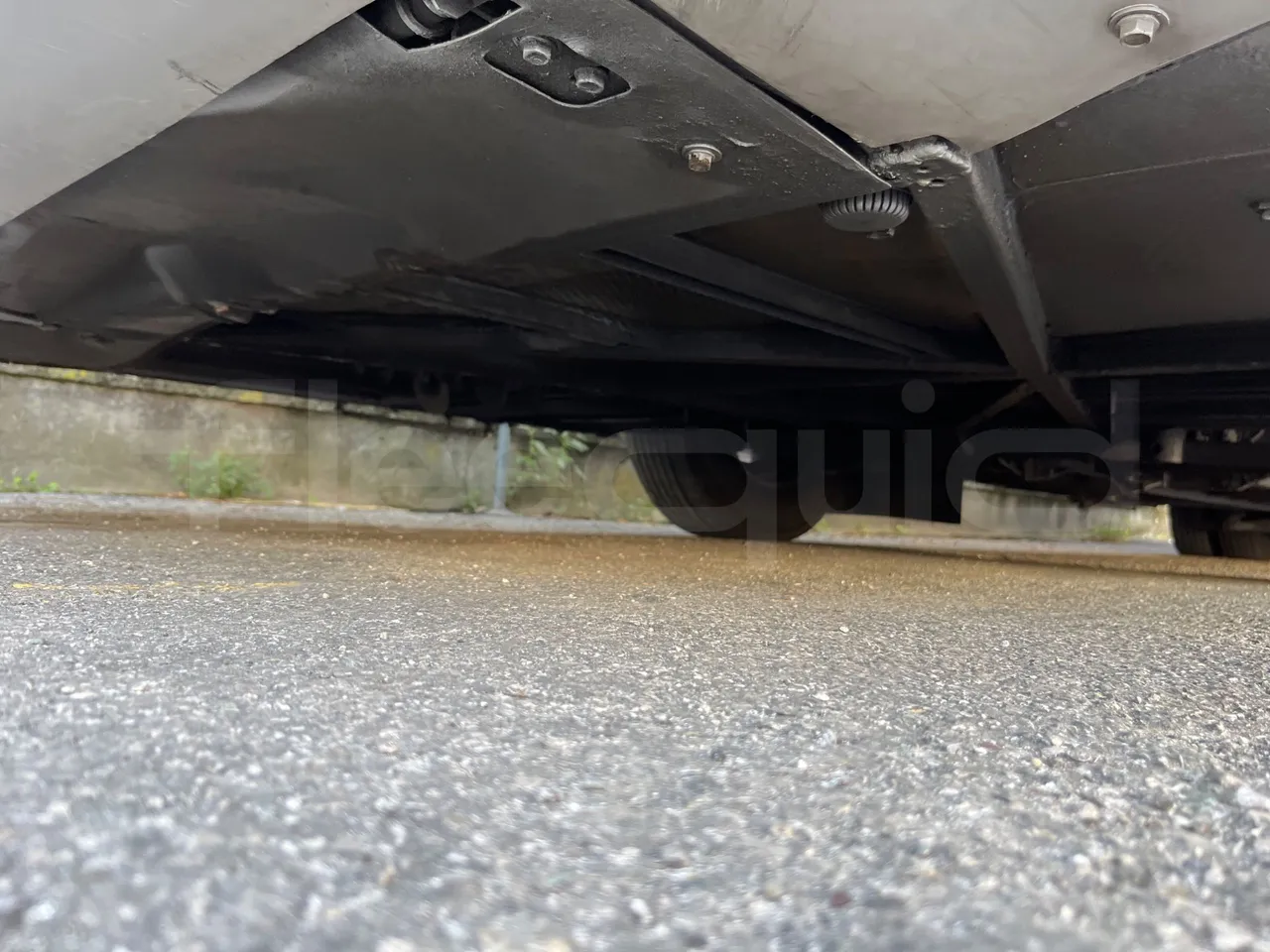 Setra S415 HD - EUR5 - 315kW - 12.2m - front axle right side