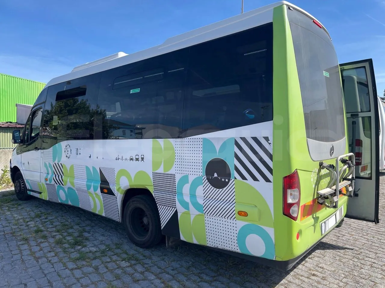 Mercedes-Benz Sprinter - 3/4 Rear Left Side