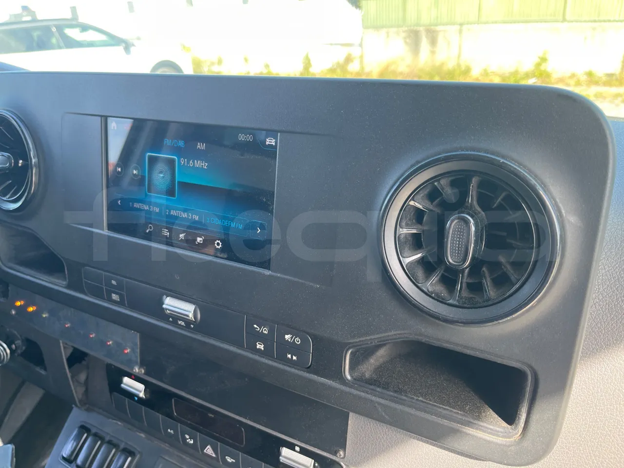 Mercedes-Benz Sprinter - Radio