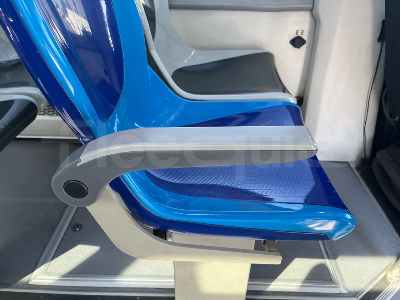 Mercedes-Benz Sprinter - Armrest