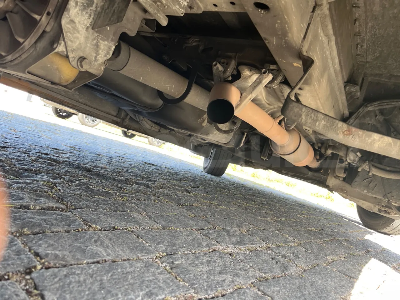 Mercedes-Benz Sprinter - Exhaust