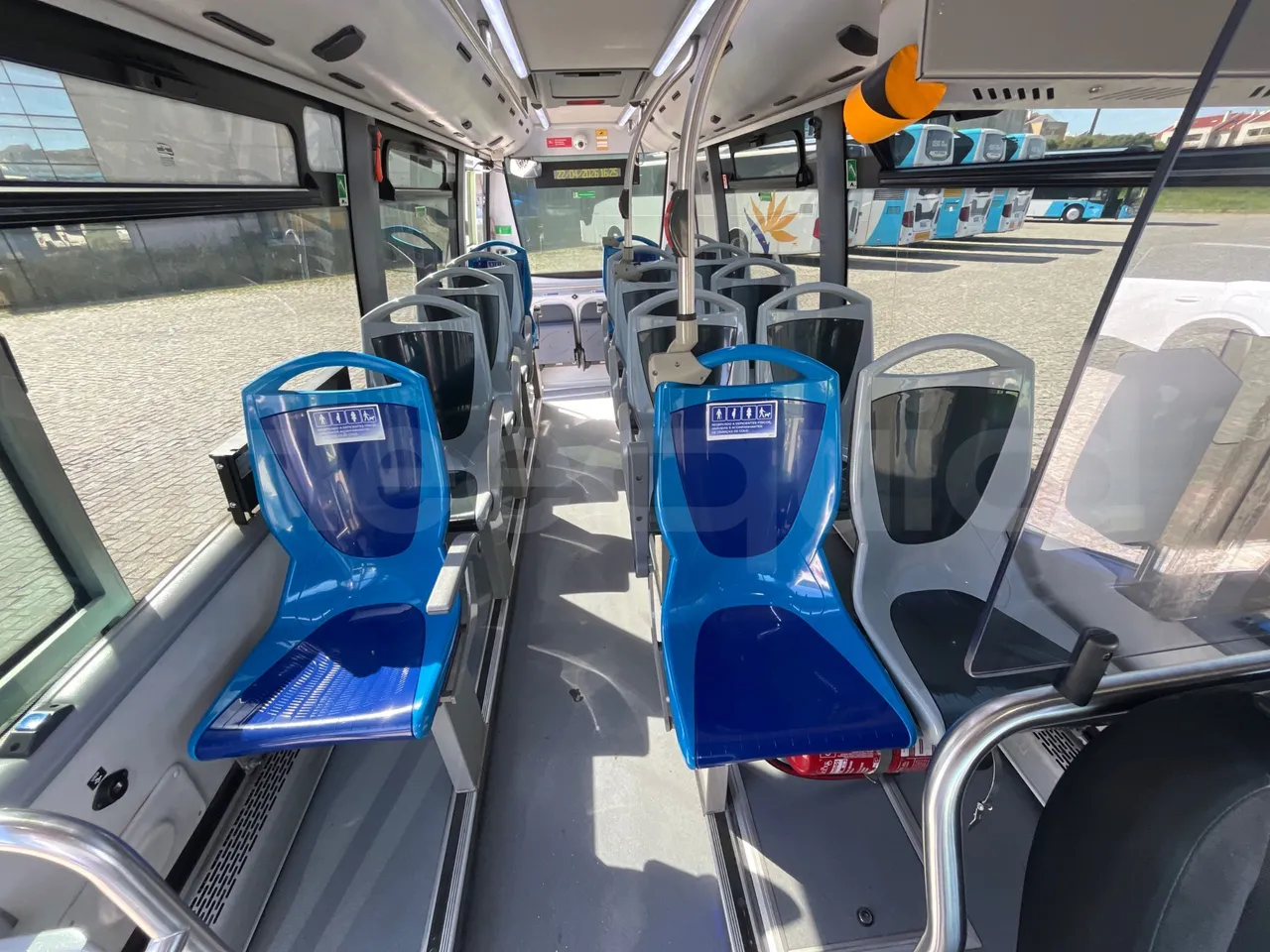 Mercedes-Benz Sprinter - handrails photo