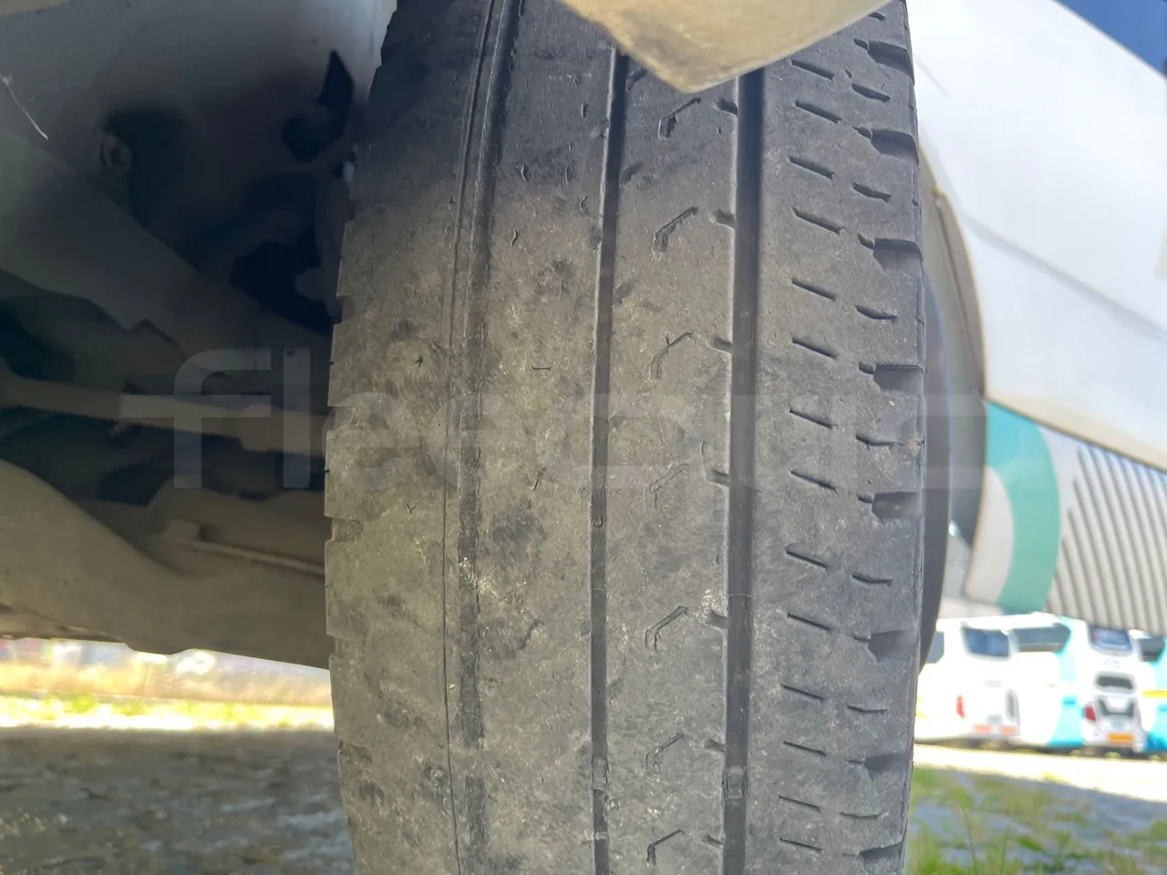 Mercedes-Benz Sprinter - Second Axle Left Side: Complete Wheel