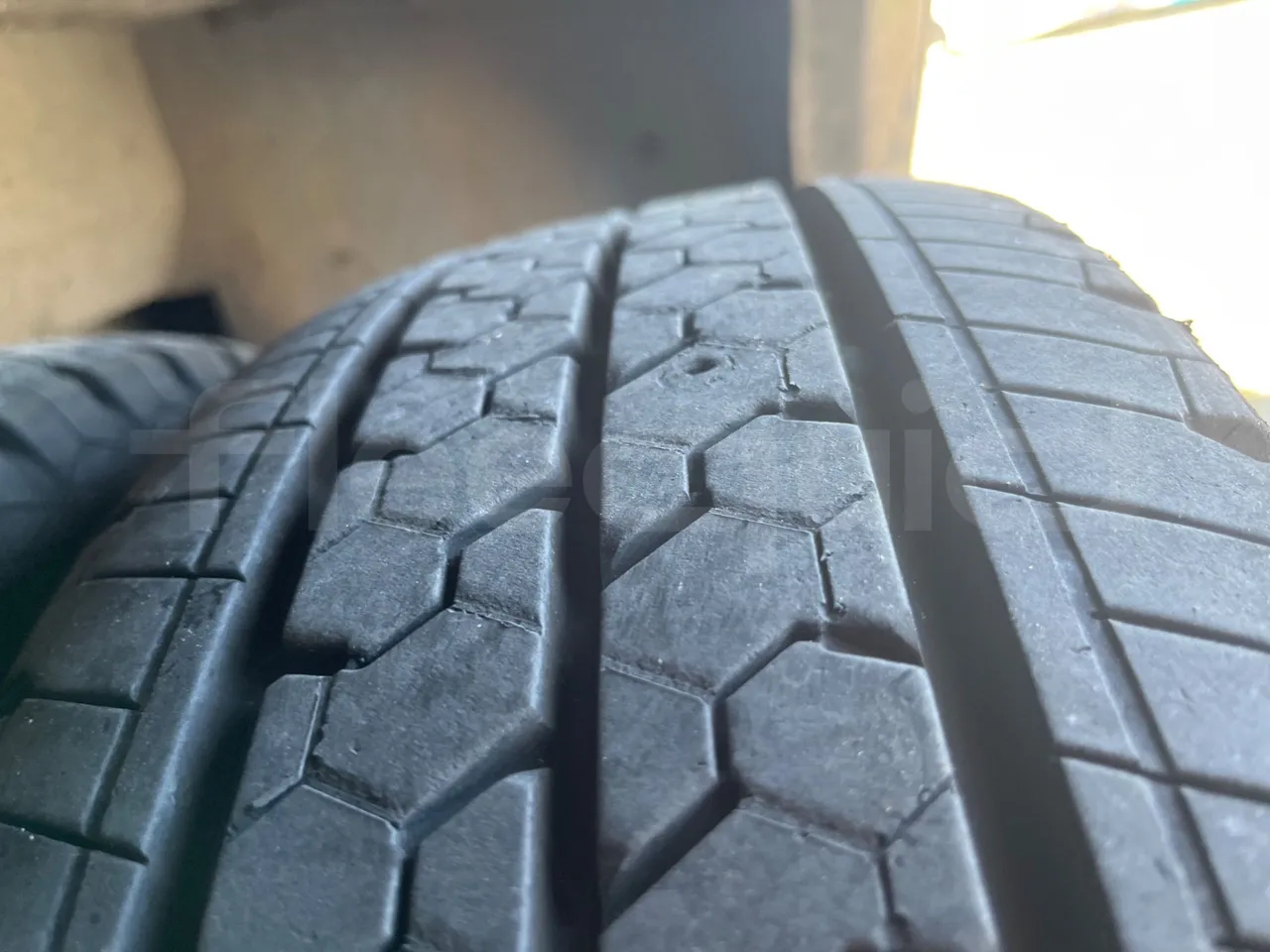 Mercedes-Benz Sprinter - Third Axle Left Side: Complete Wheel
