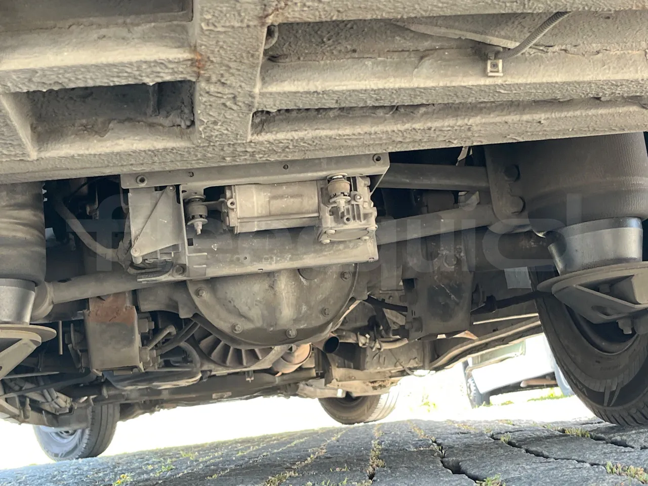Mercedes-Benz Sprinter - Second Axle Central